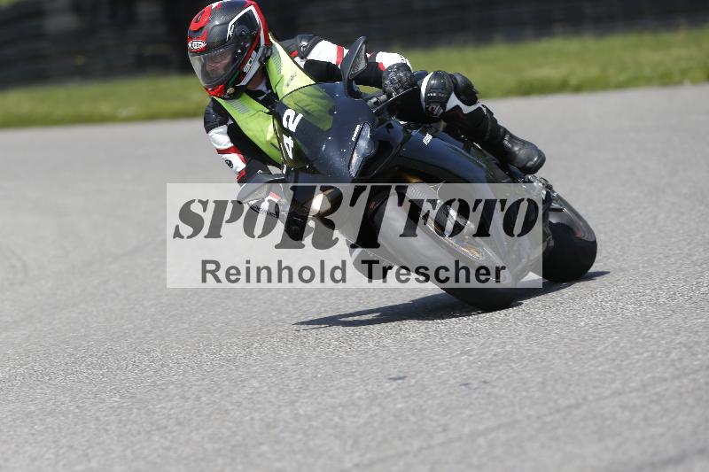 Archiv-2025/27 12.06.2025 Ducati Schweiz Trackday Warmup  ADR/gelb-jeaune/42